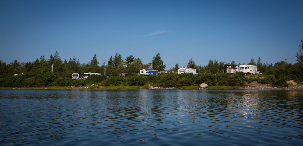 Narrows Too Camping Resort Cabin 1 Трентон Экстерьер фото